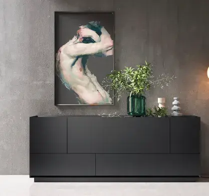 Aparador preto contemporâneo com arte e composição decorativa