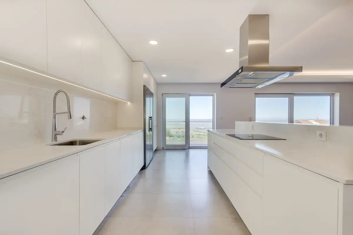 Cozinha equipada no Iria Rio Residence